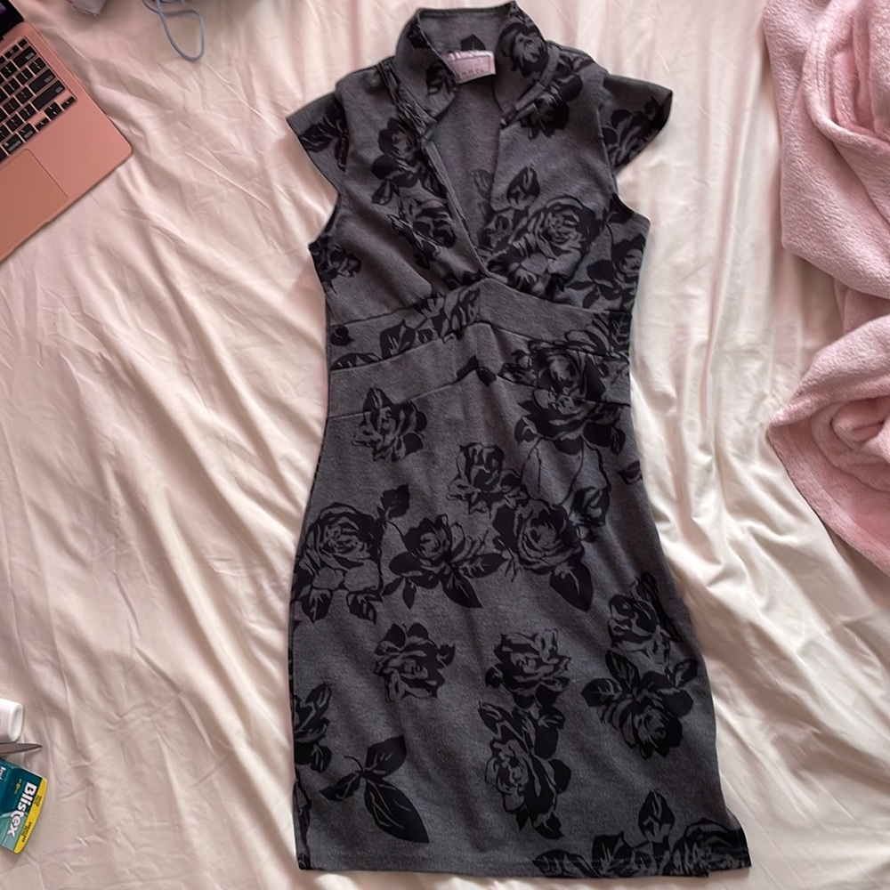 Cute V-neck dress